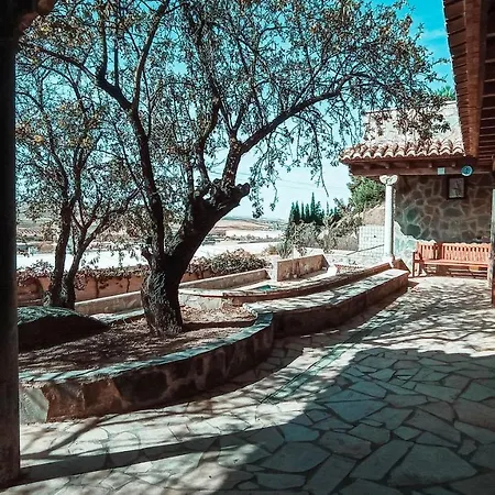 Villa Los Almendros Rural *